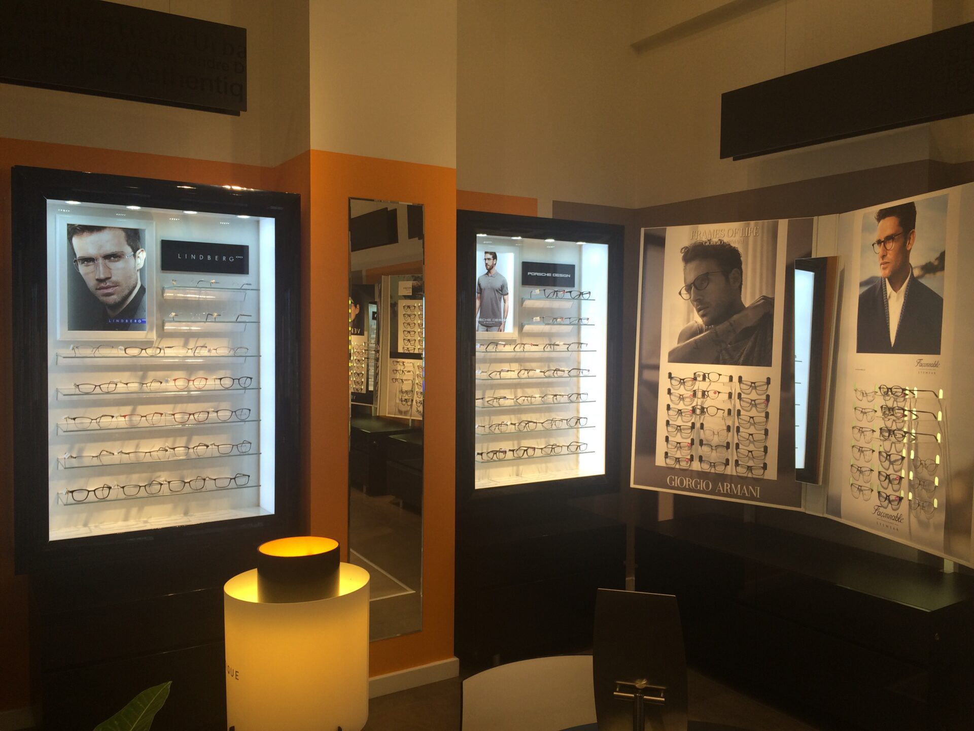 Kolekcja okularów korekcyjnych znajdująca się w salonie optycznym Lynx Optique Bronowice.