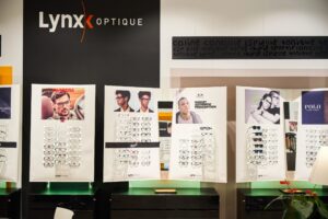 Kolekcja okularów w salonie optycznym Lynx Optique Westfield Arkadia.